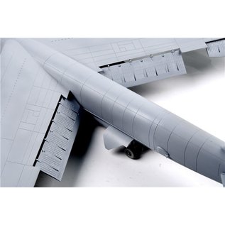 Modelcollect Boeing B-52H Stratofortress - 1:72