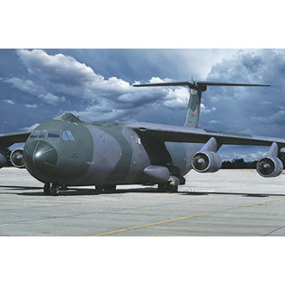 Roden Lockheed C-141B Starlifter - 1:144