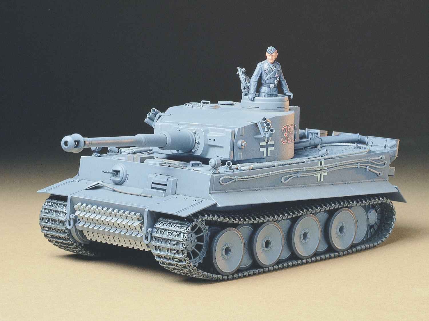 TAMIYA - PzKpfw.VI Tiger I Ausführung E (Sd.Kfz.181) Frühe Produktion - 1:35