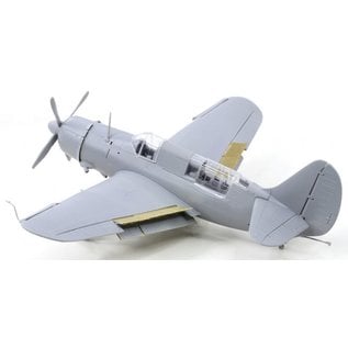 Cyber Hobby Curtiss SB2C-4 Helldiver - Three Versions Kit - 1:72