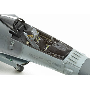 TAMIYA Lockheed Martin F-16CJ Block 50 Fighting Falcon - 1:72