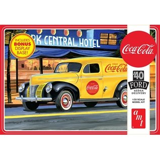 AMT '40 Ford Sedan Delivery (Coca Cola) 1:25