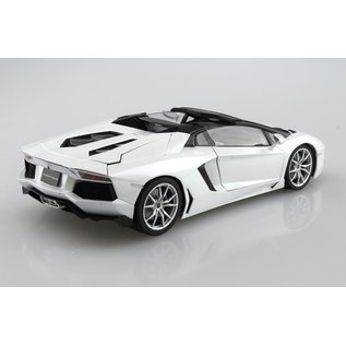 Aoshima Lamborghini Aventador Roadster - 1:24