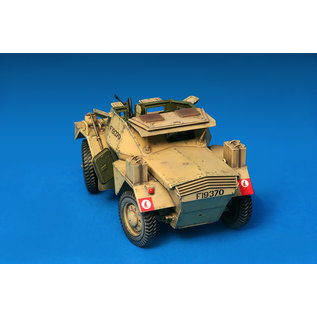 MiniArt Dingo Mk. 1b British Scout Car w/Crew - 1:35