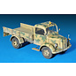 MiniArt MB 1500A 4x4 Cargo Truck w/Loading Crew - 1:35