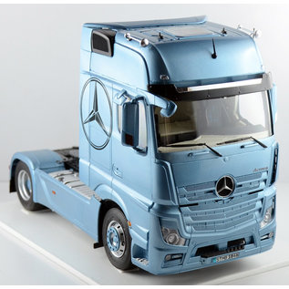 Italeri Mercedes Benz Actros MP4 Gigaspace - 1:24