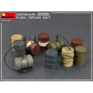 MiniArt German 200L Fuel Drums WWII - 1:35