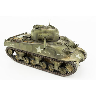 Asuka Model U.S. Medium Tank M4 Composite Sherman late “Last Chance” - 1:35