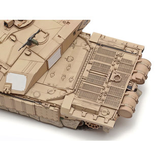 TAMIYA British Main Battle Tank Challenger 2 (Desertised) - 1:48