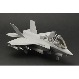 Italeri Lockheed Martin F-35B Lightning II STOVL Version - 1:48