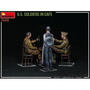 MiniArt U.S. Soldiers in Cafe - 1:35