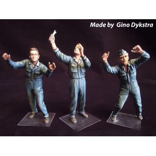 ICM WWII British / RAF Ground Personnel - 1:32