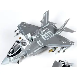 Academy Lockheed F-35B Lightning II - VMFA-121 "Green Knights" - 1:72