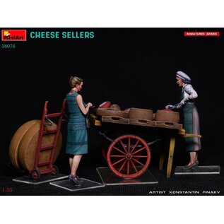 MiniArt Cheese Sellers (2 fig. & cart) - 1:35