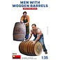 MiniArt Men with Wooden Barrels - 1:35