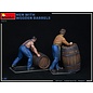 MiniArt Men with Wooden Barrels - 1:35