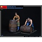 MiniArt Men with Wooden Barrels - 1:35