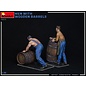 MiniArt Men with Wooden Barrels - 1:35