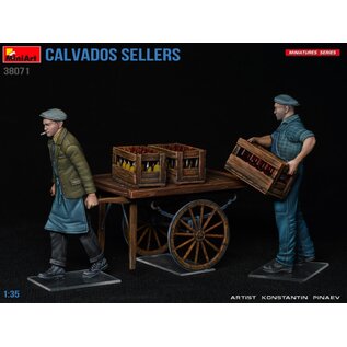 MiniArt Calvados Sellers - 1:35