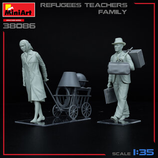 MiniArt Refugees - Teachers Family - 1:35