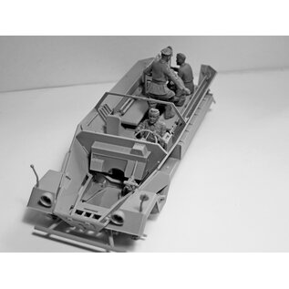 ICM Sd.Kfz.251/6 Ausf.A with Crew - 1:35