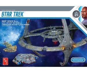 AMT - Star Trek Deep Space Nine Clear Edition with U.S.S. Defiant