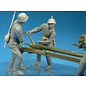 MiniArt Soviet Arlillery Crew on Maneuver - 1:35