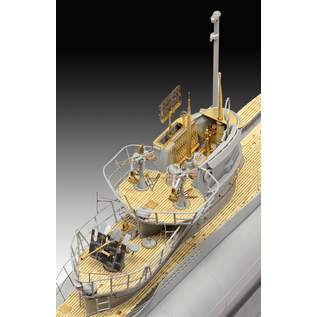 Revell German Submarine Type VII C/41 - Platinum Edition - 1:72