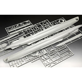 Revell German Submarine Type VII C/41 - Platinum Edition - 1:72