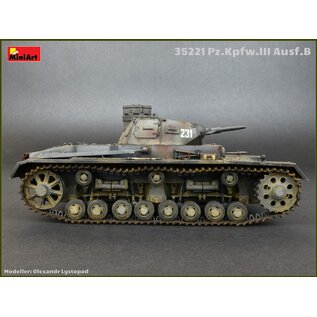 MiniArt Pz.Kpfw. III Ausf. B with Crew - 1:35
