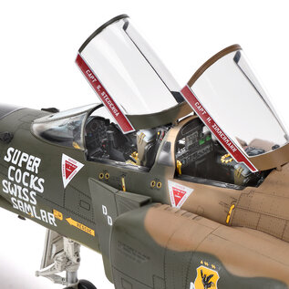 Zoukei-Mura McDonnell Douglas F-4C Wild Weasel IV - 1:48