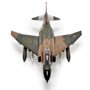 Zoukei-Mura McDonnell Douglas F-4C Wild Weasel IV - 1:48