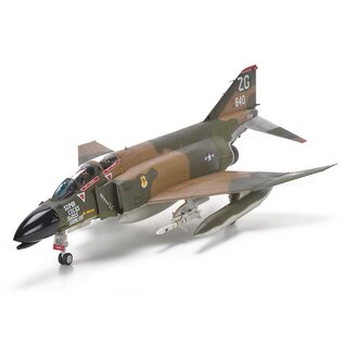 Zoukei-Mura McDonnell Douglas F-4C Wild Weasel IV - 1:48