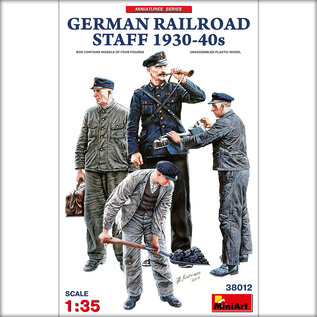 MiniArt German Railroad Staff 1930 - 40s - 1:35