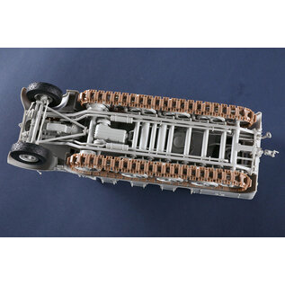 Trumpeter Schwerer Zugkraftwagen 18t - Sd.Kfz. 9 Artillery Version - 1:35