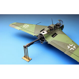 MENG Messerschmitt Me-163B "Komet" Rocket-Powered Interceptor - 1:32