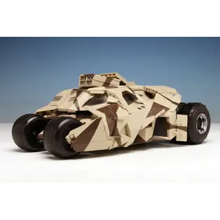 Moebius Models The Dark Knight Trilogy: Tumbler with Bane - 1:25