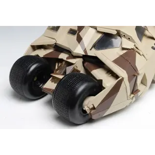 Moebius Models The Dark Knight Trilogy: Tumbler with Bane - 1:25