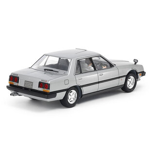 TAMIYA Nissan Skyline Sedan 2000 Turbo GT-ES - 1:24