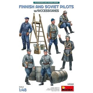 MiniArt Finnish and Soviet Pilots w/Accessories - 1:48