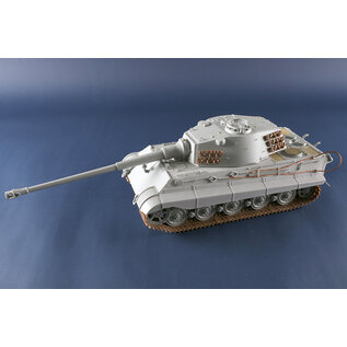 Trumpeter Sd.Kfz.182 Pz.Kpfw.VI Tiger II (Henschel 105mm) - 1:16