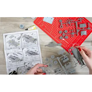 Airfix Starter Set - Land Rover Series 1 Pick-Up - 1:43