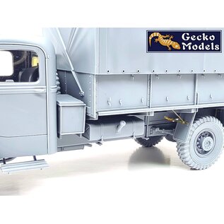 Gecko Models Bedford OYD Truck 3t 4x2 GS (Metal Cargo Body) - 1:35