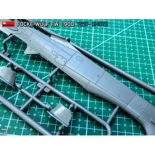 MiniArt Focke-Wulf FW 190D-9 Early Prod. JG 54 "Grünherz" - Basic Kit - 1:48