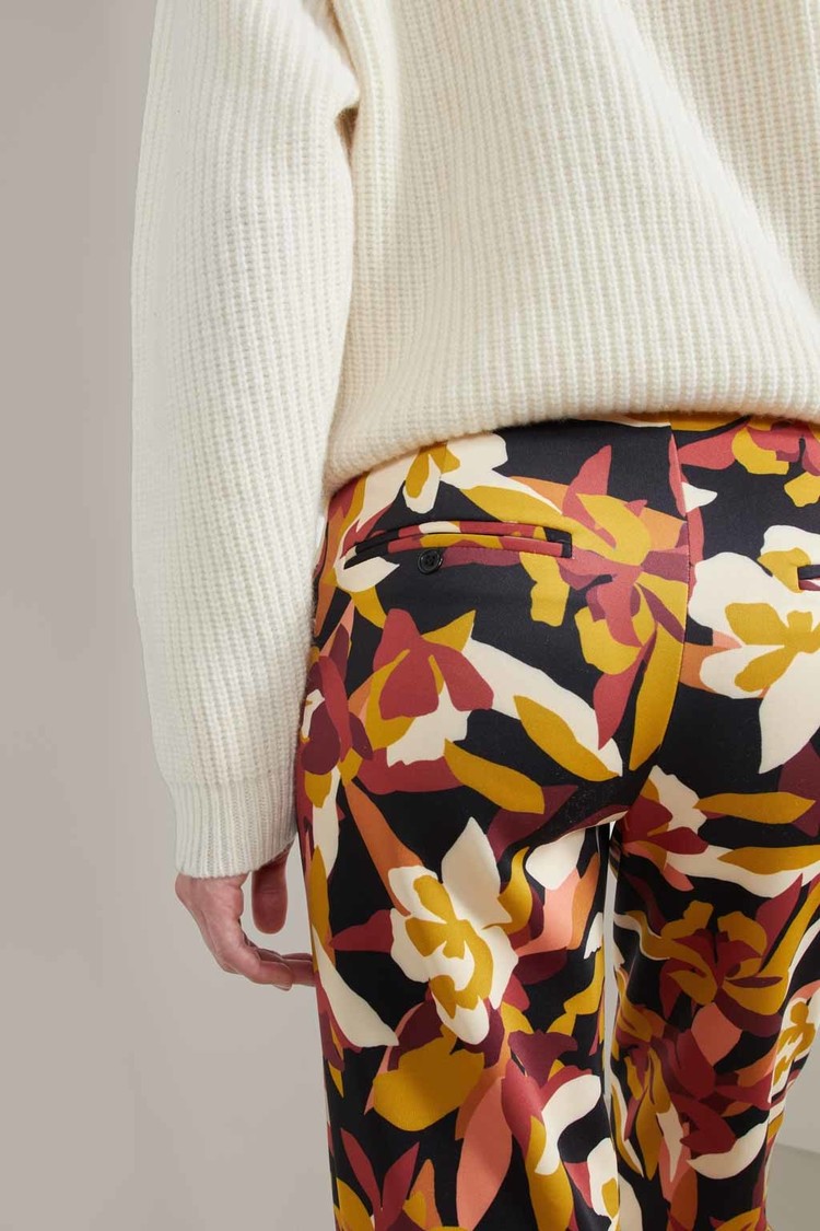 Corel Amsterdam Boa flare pants flower red dahlia Corel