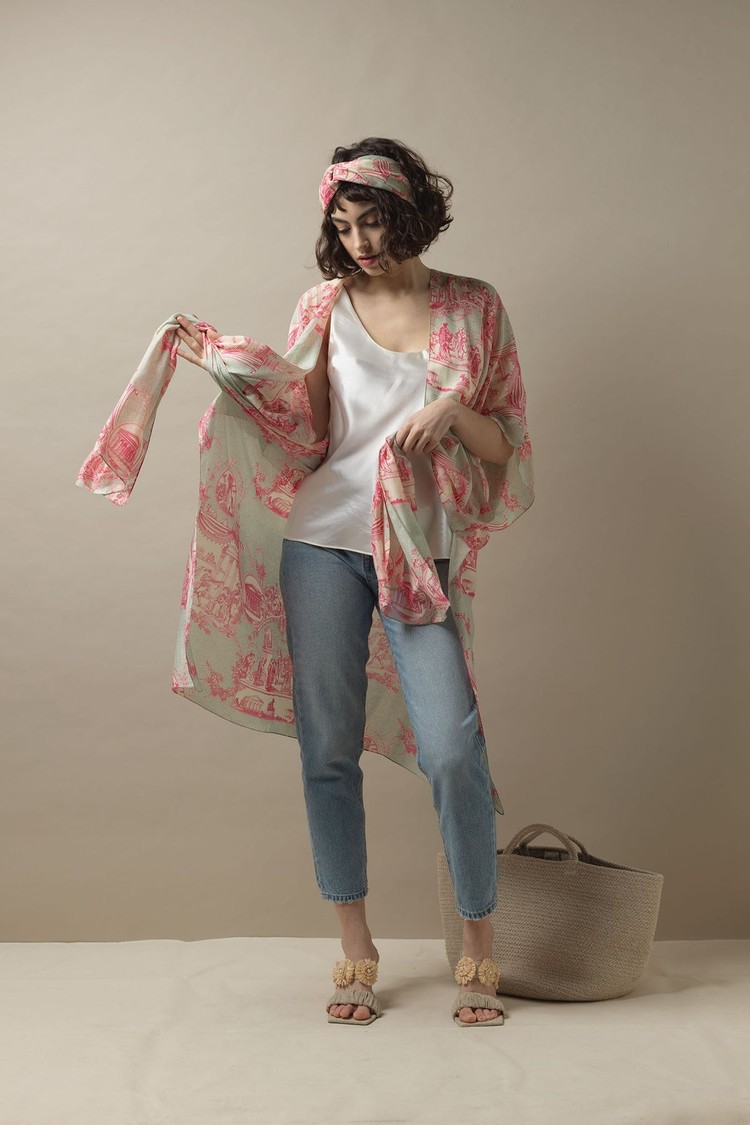 Throwover Ancient Columns Pink One Hundred Stars