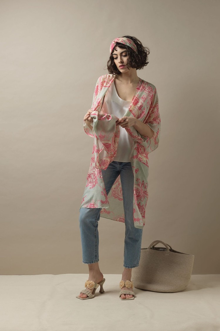 Throwover Ancient Columns Pink One Hundred Stars