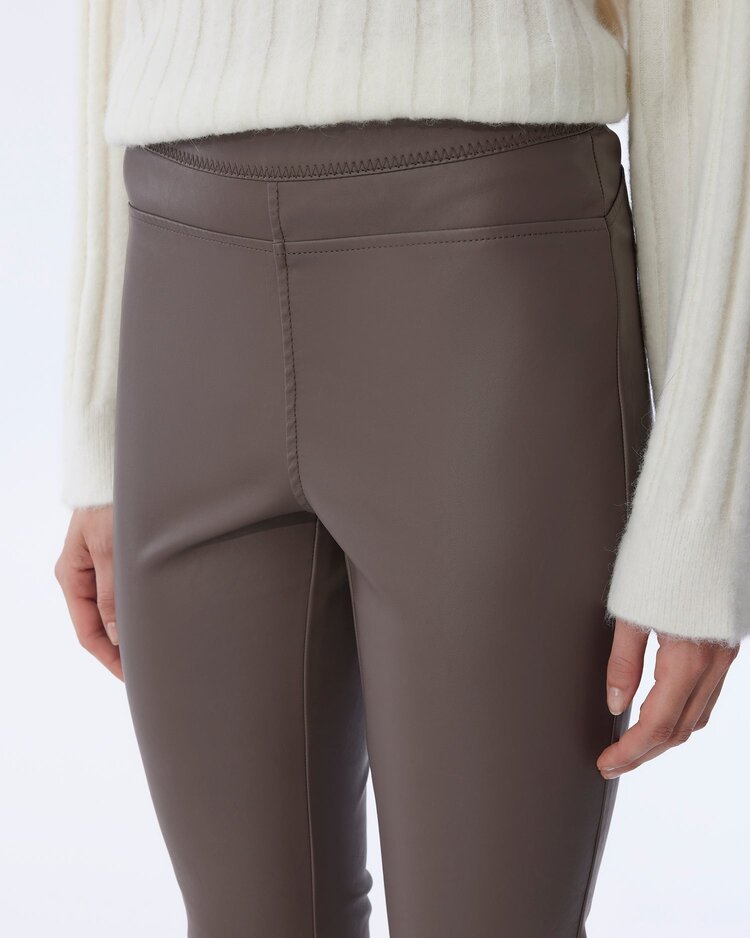 Knit-ted Afke pant truffle Knit-ted