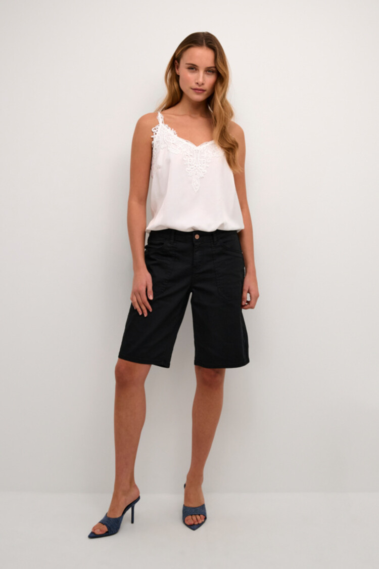 Cream CRAnn twill shorts coco fit pitch black Cream