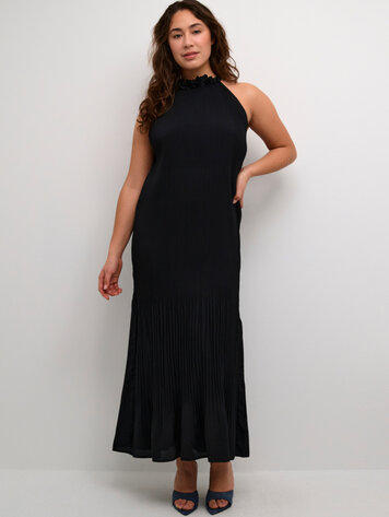 Cream Bellah dress kim fit pitch black